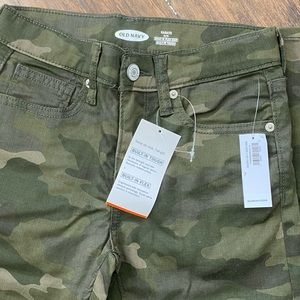 Karate slim camouflage pants, never worn